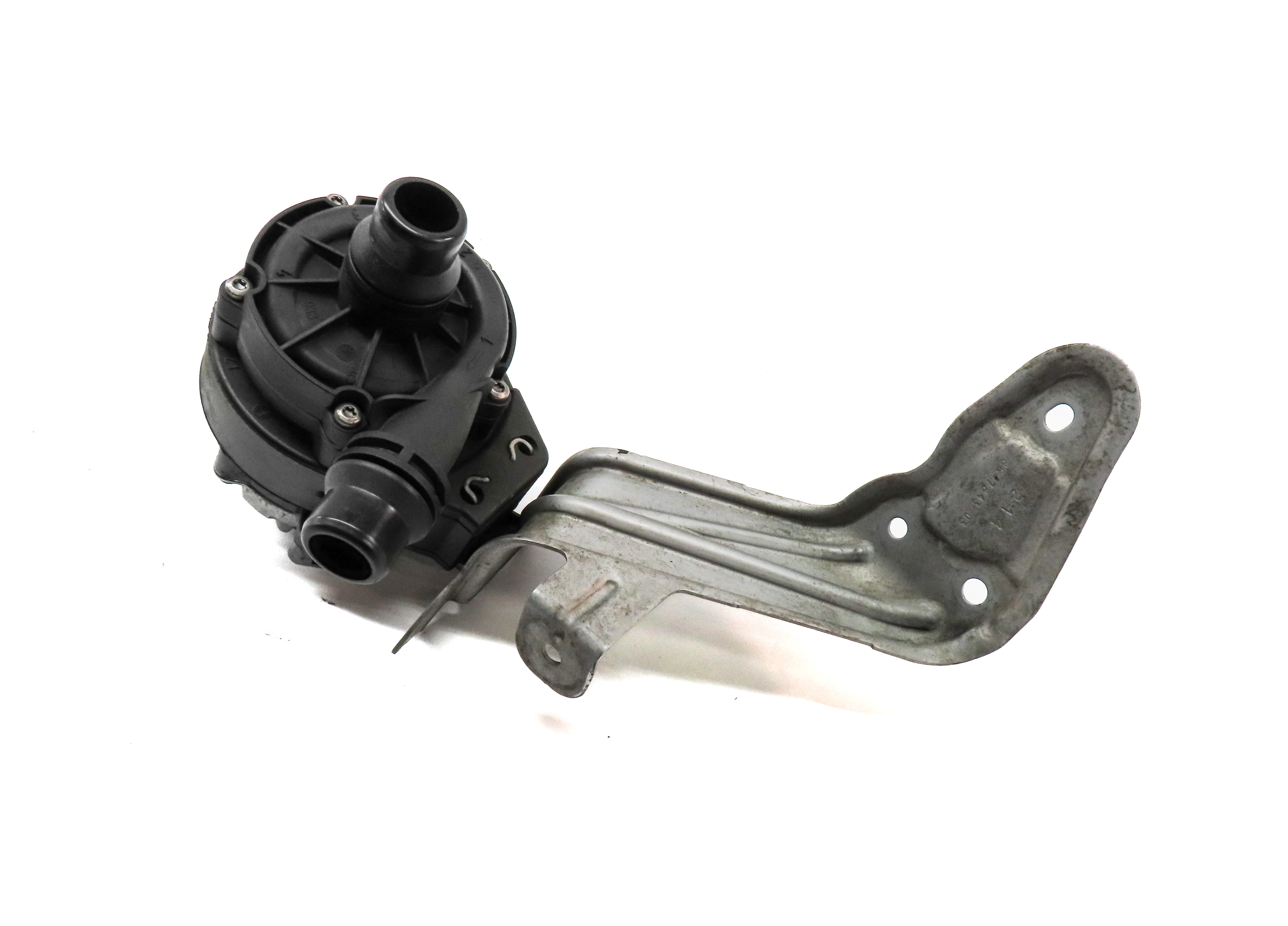 2019 BMW X3 (G01) 3.0L TURBO (B58) ENGINE AUXILIARY AUX ELECTRIC WATER PUMP — exact item pictured